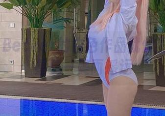 Alina Becker的白色作品就像图库里的星星—美而遥远